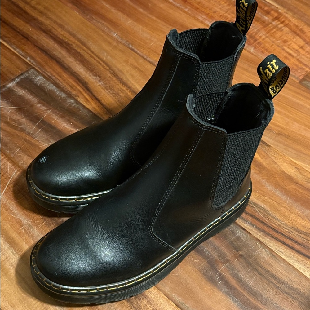 Dr. Martens Black Leather Chelsea Boots Unisex US Women’s 6 / Men’s 5 (S3)